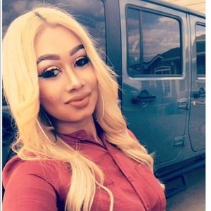 Meet your Posher, Dalia